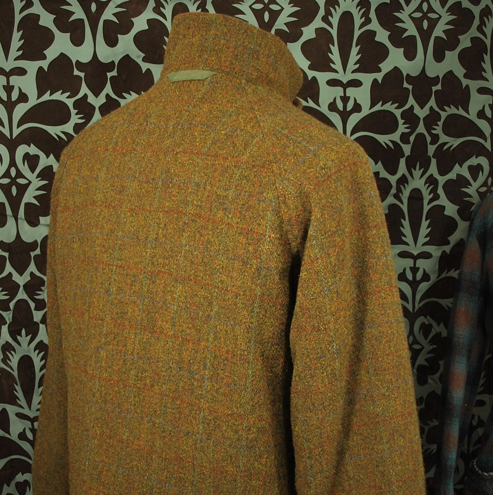Sold.... featured Brook Taverner Harris Tweed Expensive Country Coat in a size 42 inch Large