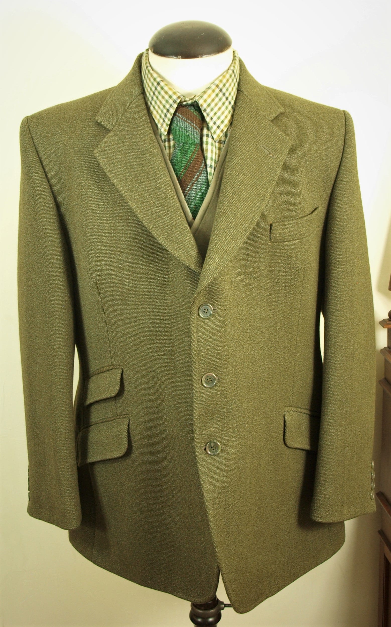 Good Mens Bladen Keepers Tweed Hacking Riding Jacket Blazer in a Size