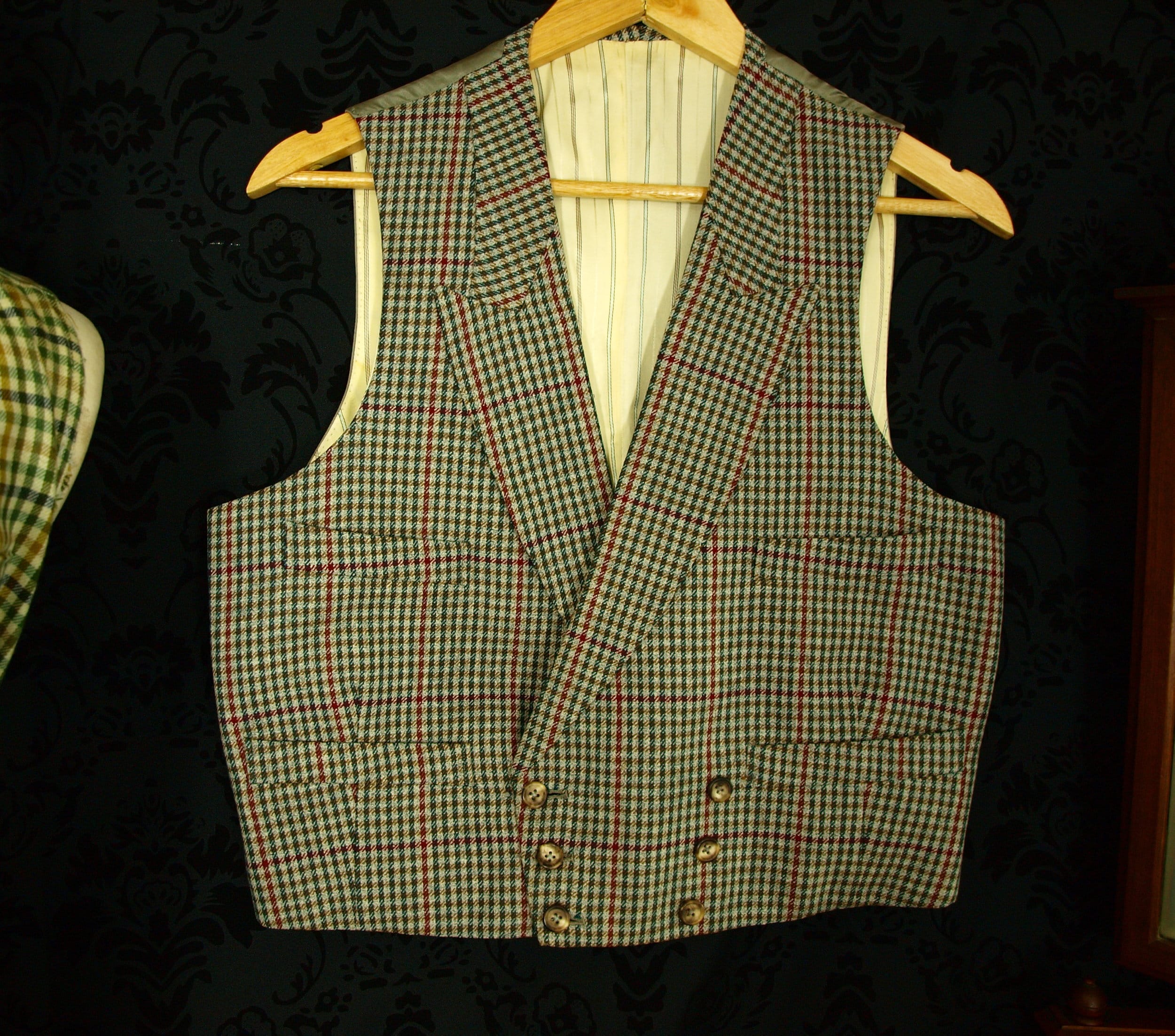Mens VTG Tweed 3 Piece Moss Bros Country Suit waistcoat Sz 38 small short