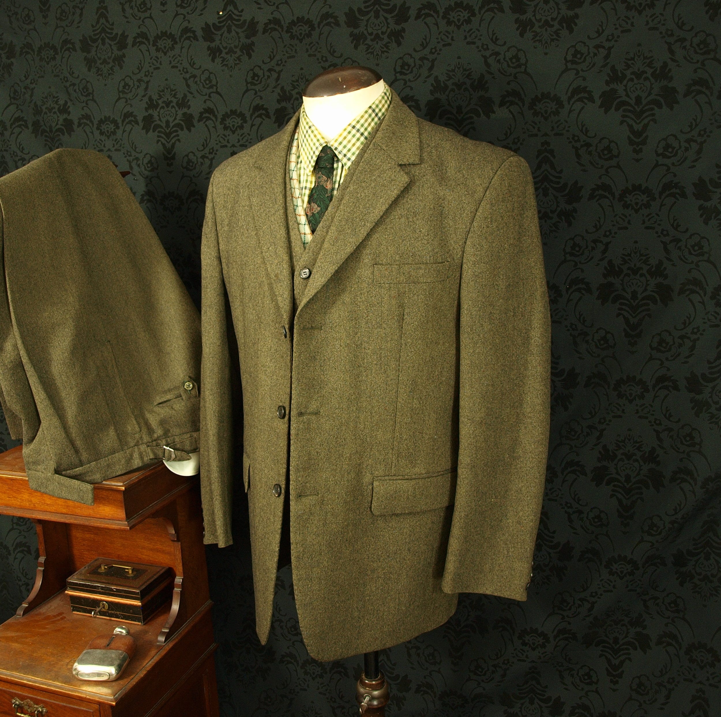 Rare Mens Vintage John G Hardy with Royal Warrant Irish Donegal