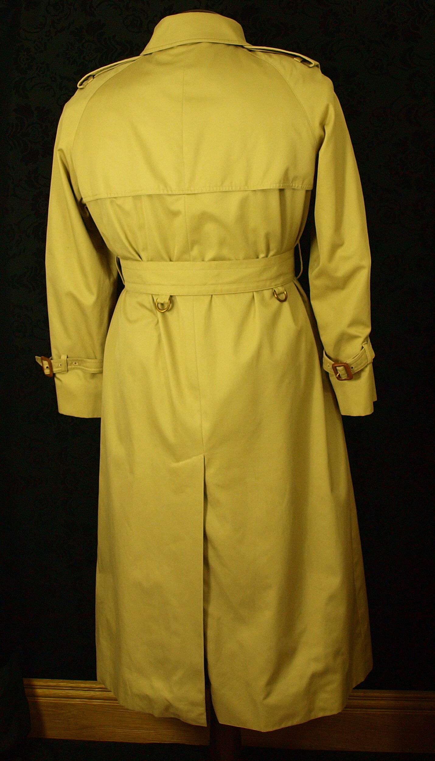 Superb Vintage Ladies Aquascutum Traditional Long Trench Coat Size 12