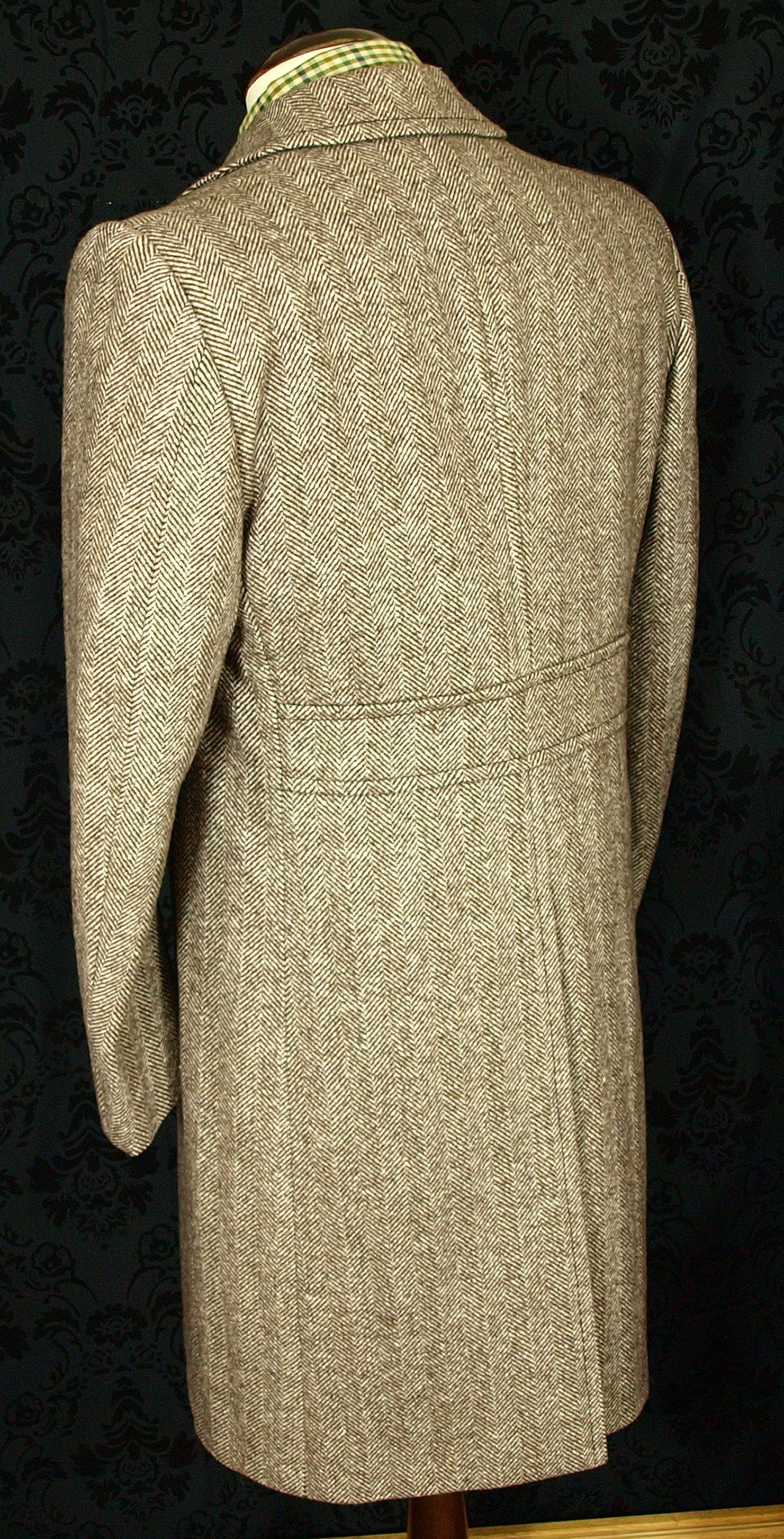 sold... Mens Jaeger Vintage Tweed Coat Overcoat Size 40 medium.sold