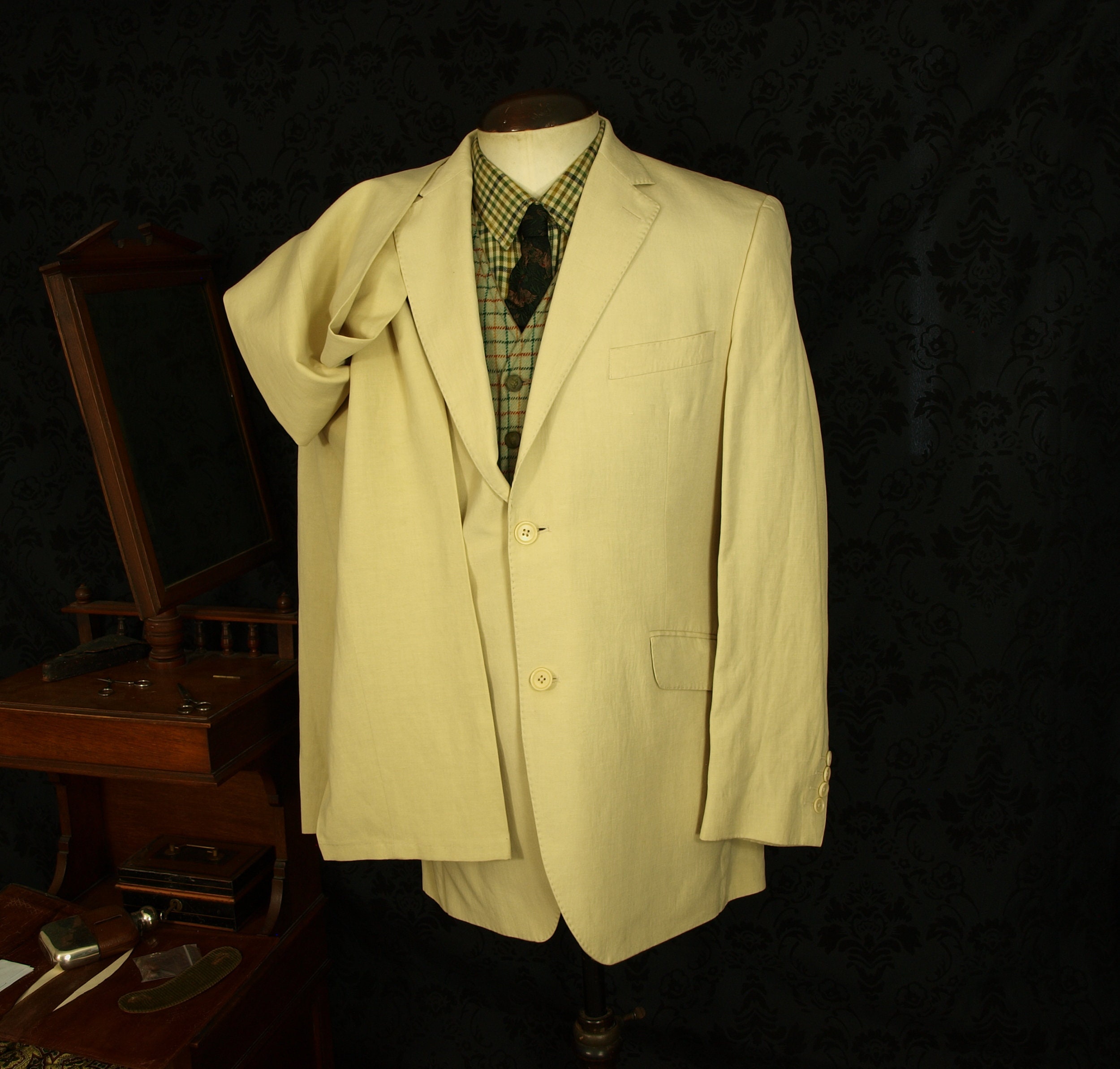 Superb Mens Austin Reed cream Silk & Linen Summer Traveller Suit Size