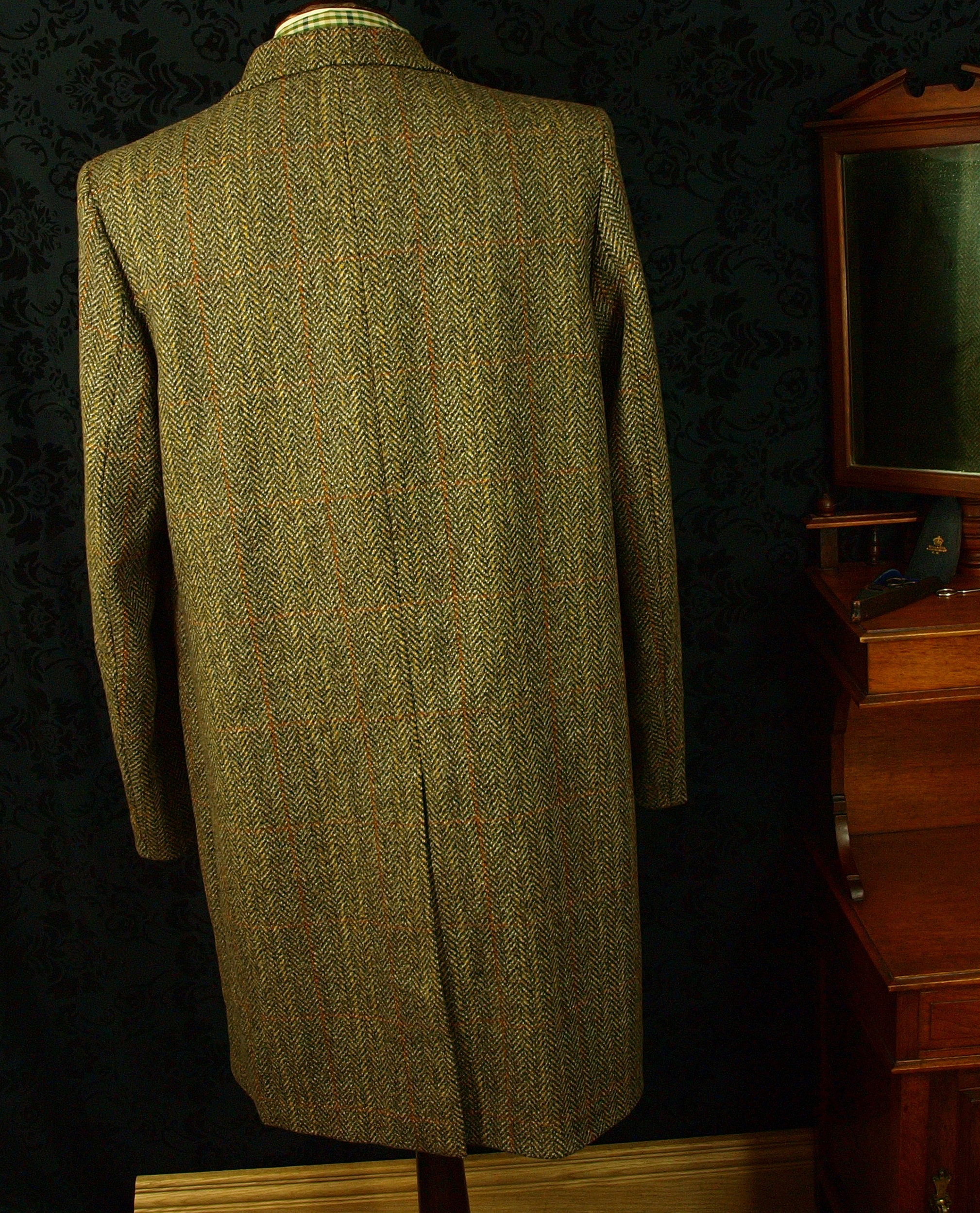 Good Mens Vintage Tweed Crombie Coat Overcoat Size 44 Large Long