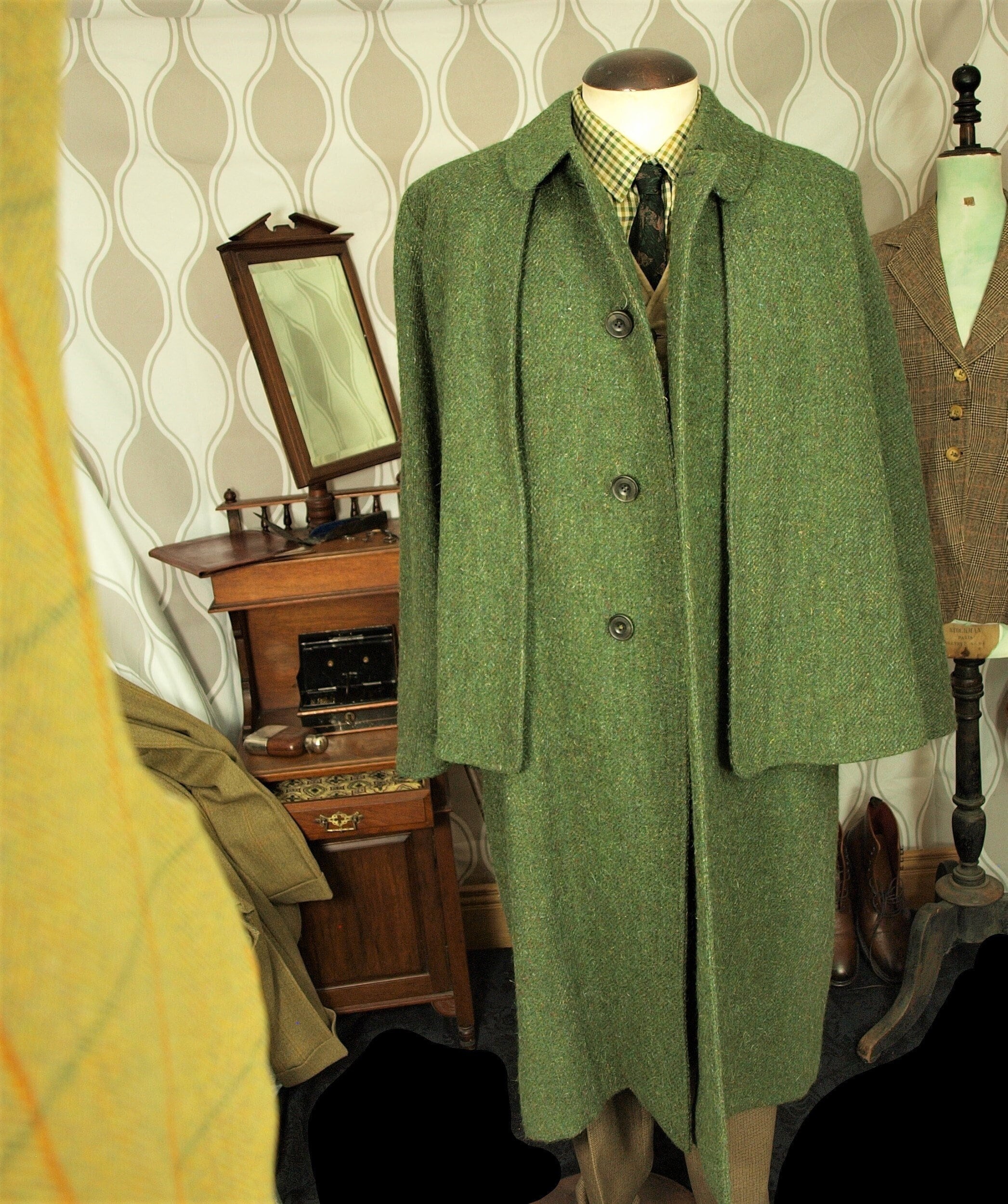 Sold.....Stunning unused Vintage Gentleman's Inverness Cape or Ulster ...