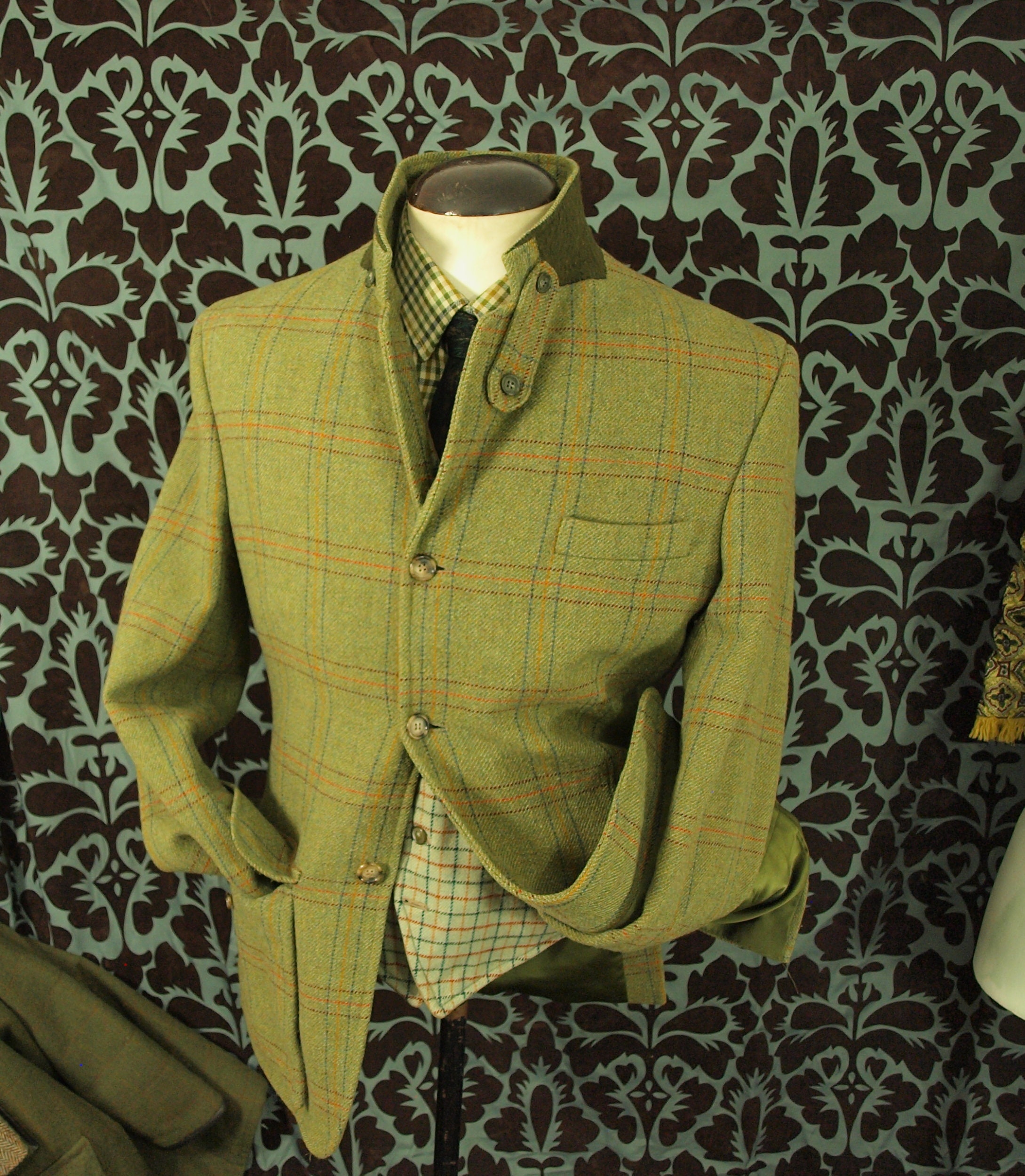 Good Bespoke Mens Norfolk Tweed Jacket in a Size slim 40 inch medium or looser 38 small fully