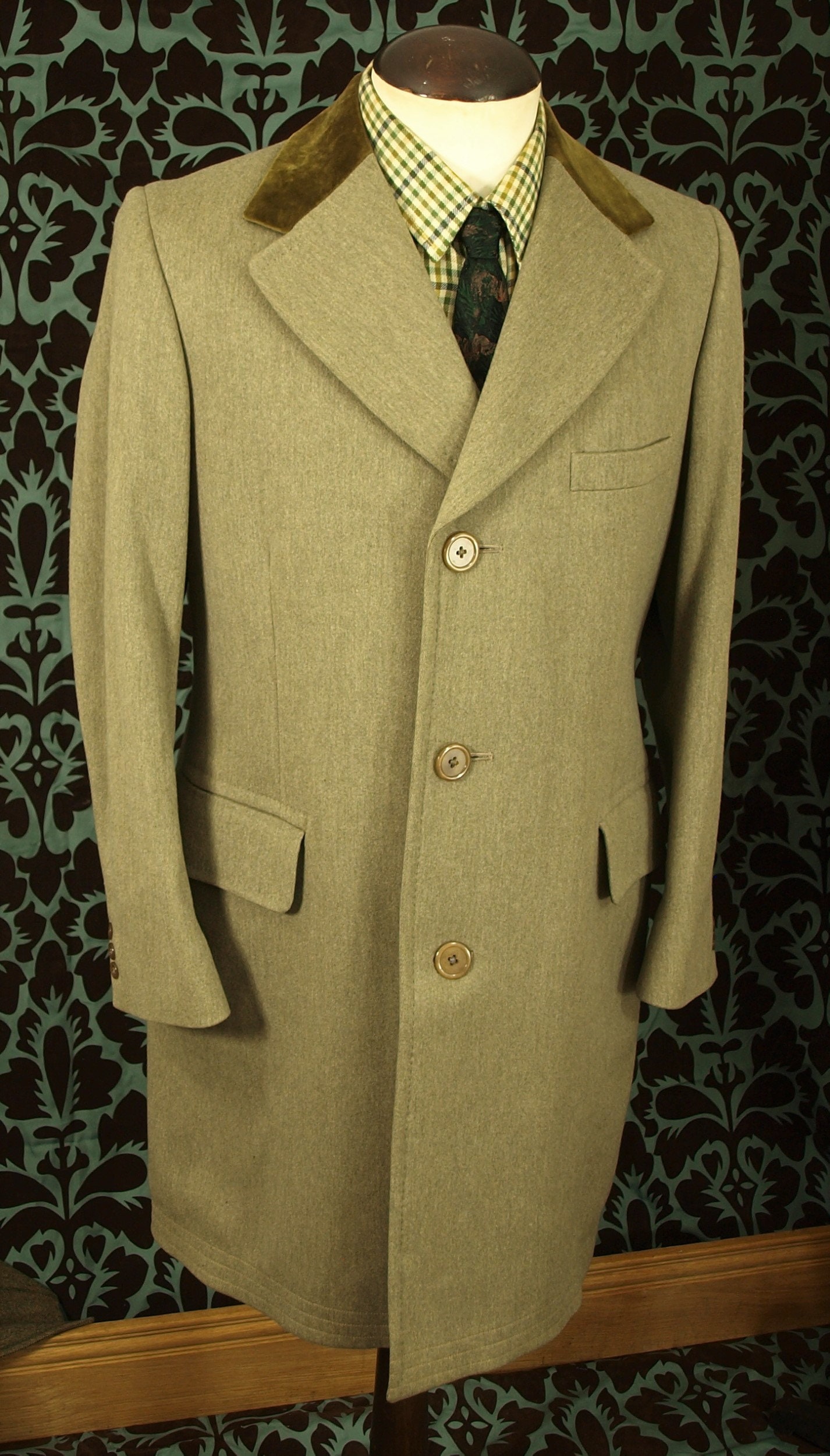 Superb Mens Aquascutum Tweed Covert Coat Overcoat Velvet Collar in a ...