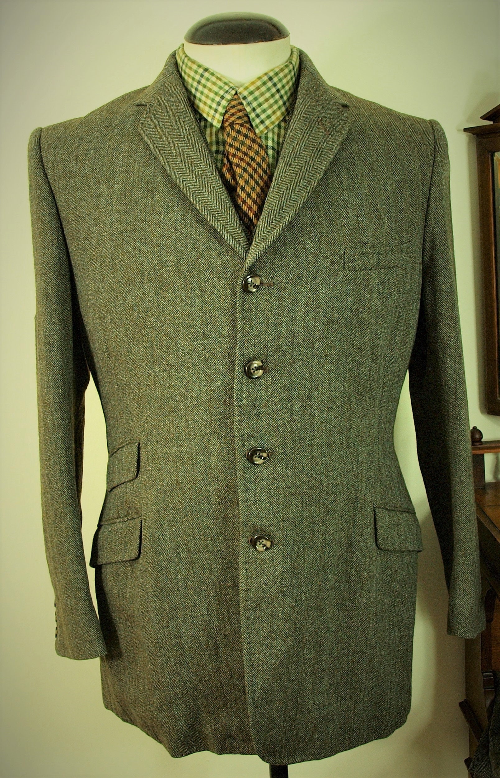 Rare 4 Button Early Vintage Mens 3 piece Tweed Suit Size 40 medium 32 / ...