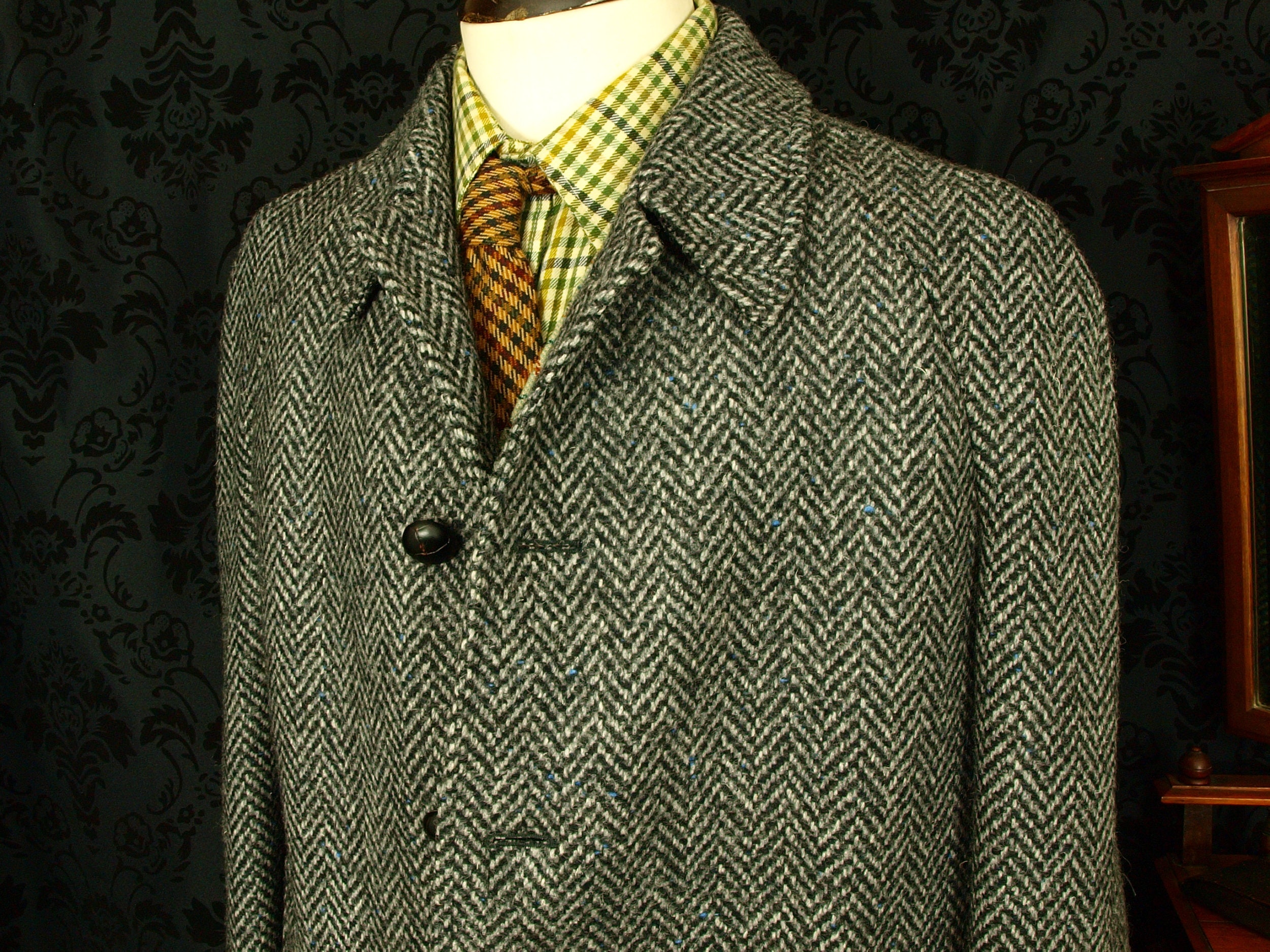 Good Mens Vintage Tweed Crombie Overcoat Coat Size 44 Large 46 XL