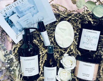 50th BIRTHDAY BOX for her, 50th Pamper Hamper for Mum, 50th Anniversary Gift for Wife, 50th Gift for Sister, 50th Personalised Candle *