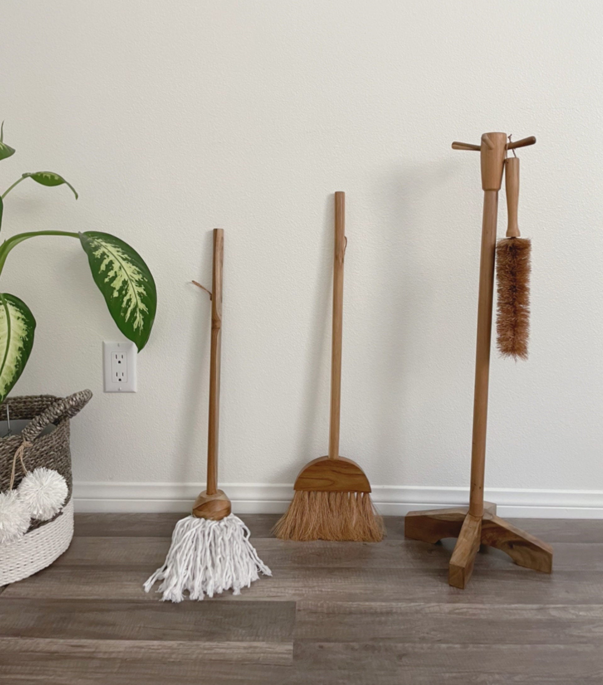 Mops and brooms! - how we montessori