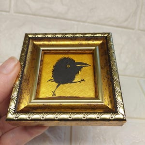 Miniature Crow Oil Painting: Gift, Bird Art, Golden Framed 2x2 inches 画像 6