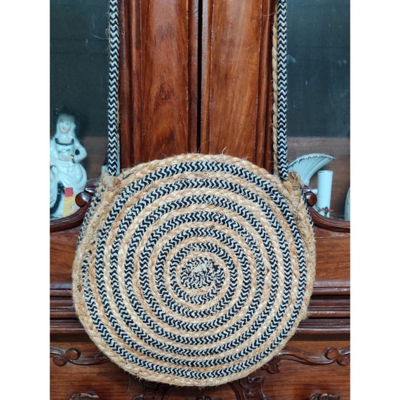 round jute sling bag