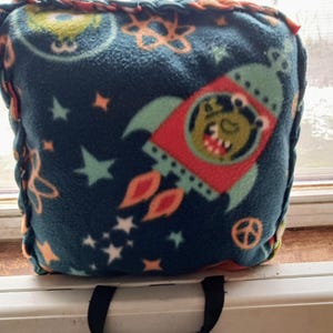 No Sew/No Tie Fleece Space Monsters Pillow