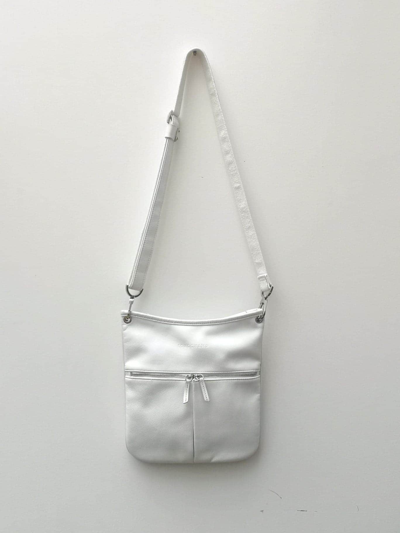 Longchamp Le Foulonné White Leather Crossbody Bag in Pre Loved 