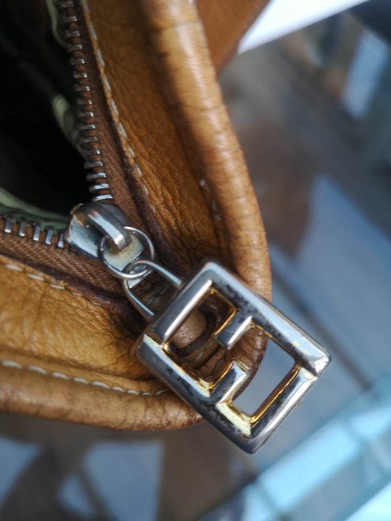 Borsa tote vintage originale Fendi FF classica in pelle martellata