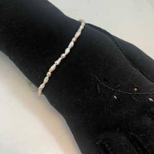 Dainty FRESH WATER PEARL Bracelet  8&quot;