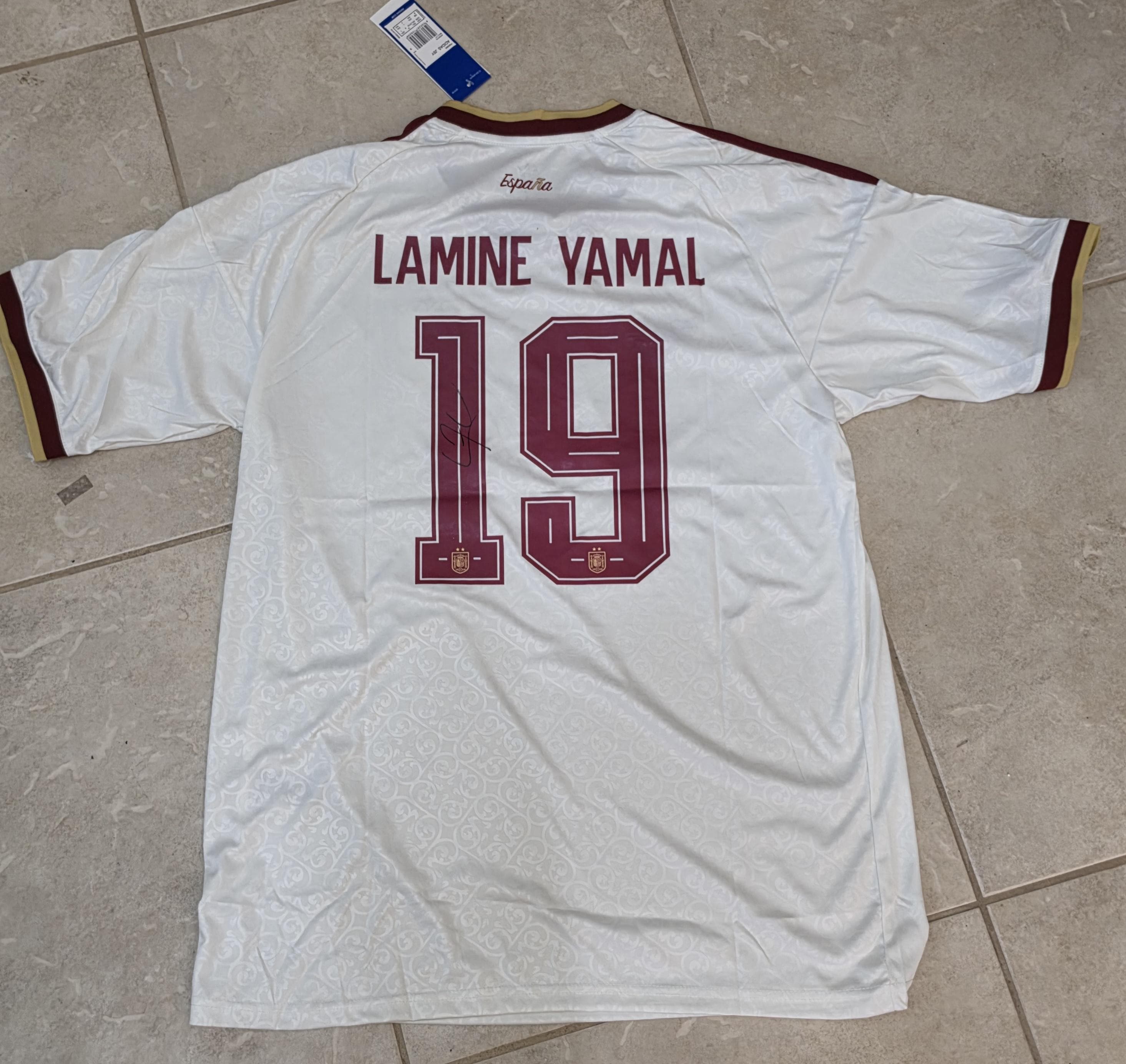 Lamine Yamal Signed With Certificate - Etsy