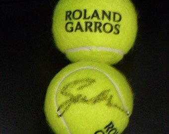 IGA SWIATEK Autographed French Open /Roland Garros tennis ball