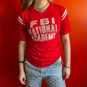 T-shirt vintage des années 80 FBI Academy fabriqué aux États-Unis, point simple, moyen