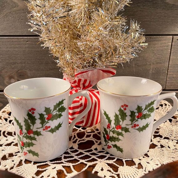 Vintage Christmas Holly Berry Coffee Mugs Set of 2 Etsy