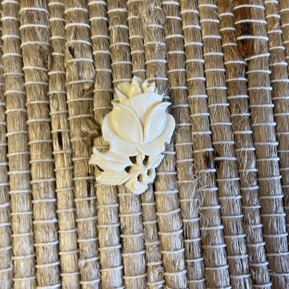 Vintage Brooch Carved Bovine Bone White Flower Pi… - image 2