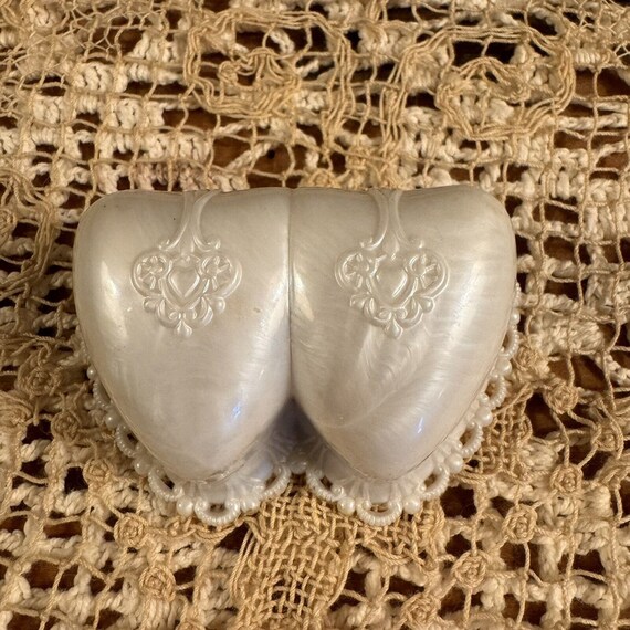 DENNISON Double Ring Box White Heart Shaped Cellul