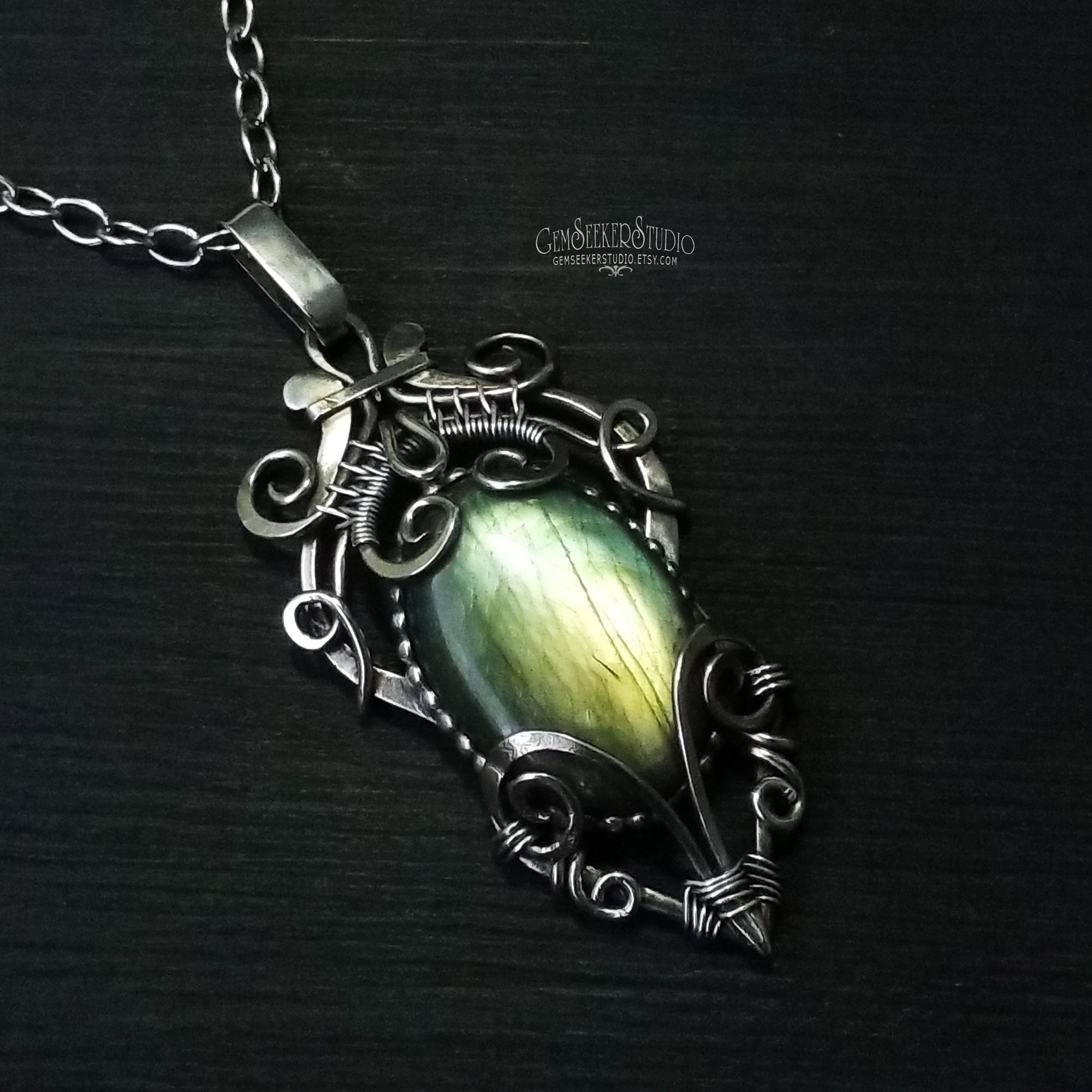 Green Labradorite pendant Wire wrap jewelry Copper jewelry | Etsy