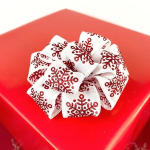 Christmas Gift Topper • Present Bow For Christmas Gift Wrapping • Small Christmas Gift Basket Bow • Tree Bow • Small Gift Bow