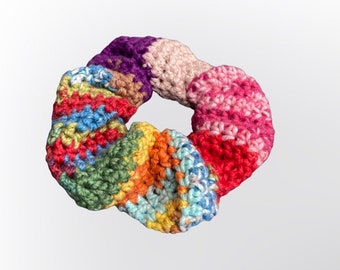 Trendy crocheted hair tie