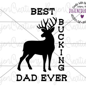 Puede incluir: Un juego de tres tazas de cerámica con un acabado mate moteado. Las tazas son de color crema, gris claro y gris oscuro. Cada taza tiene un diseño simple y minimalista y un asa redondeada.