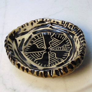 Hand Built Pottery Sponge Holder or Soap Dish with Sgraffito Decorations and Hand Carving in Black White and Green