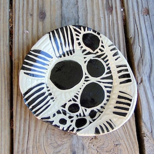 Ring Dish with Tribal Patterns - Cupcake Dish  - Sponge Holder _ Soap Dish -  Sgraffito