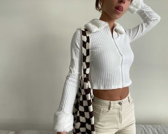 white fur collar cardigan