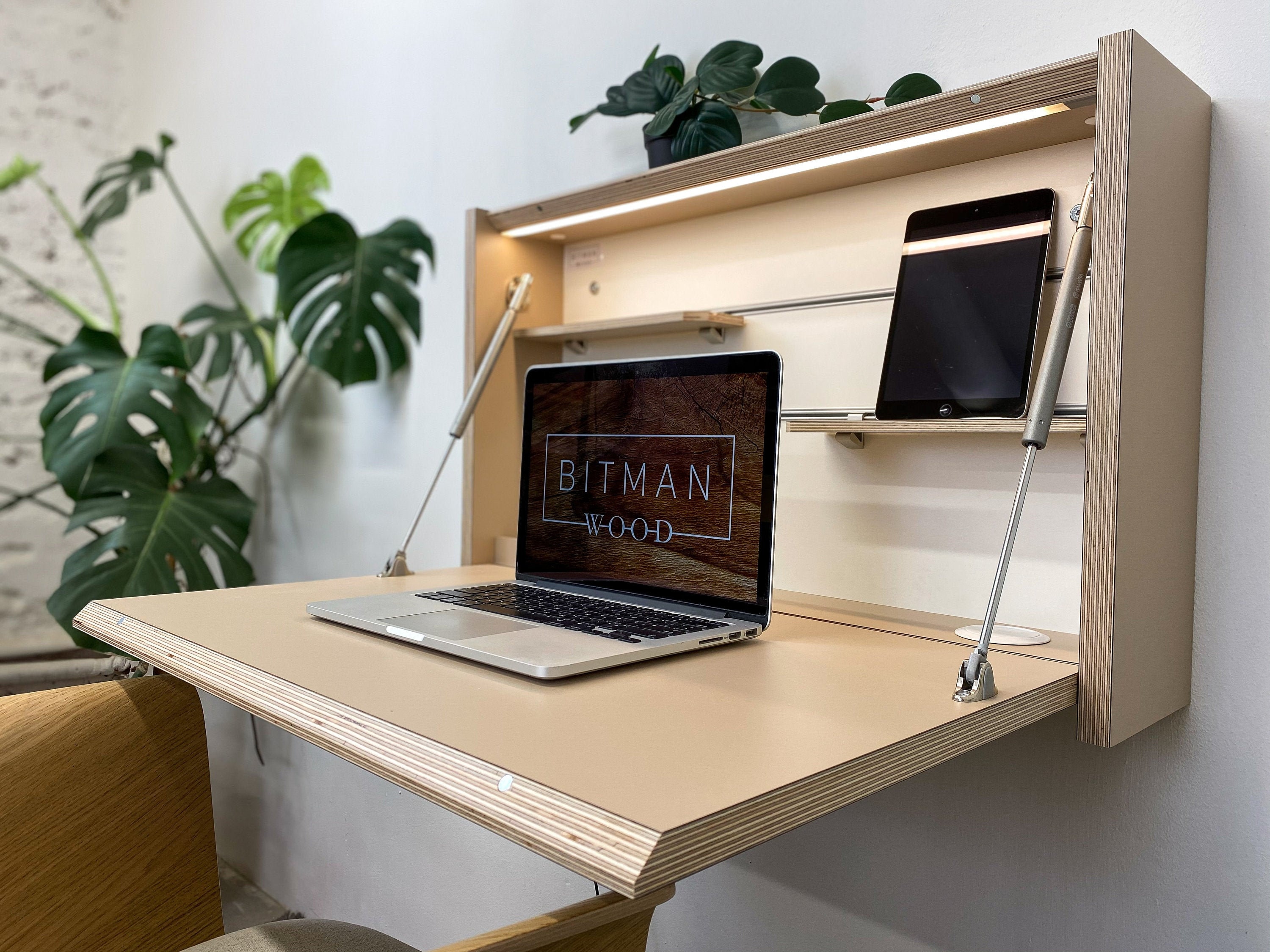 Wall hanging computer desk outlet