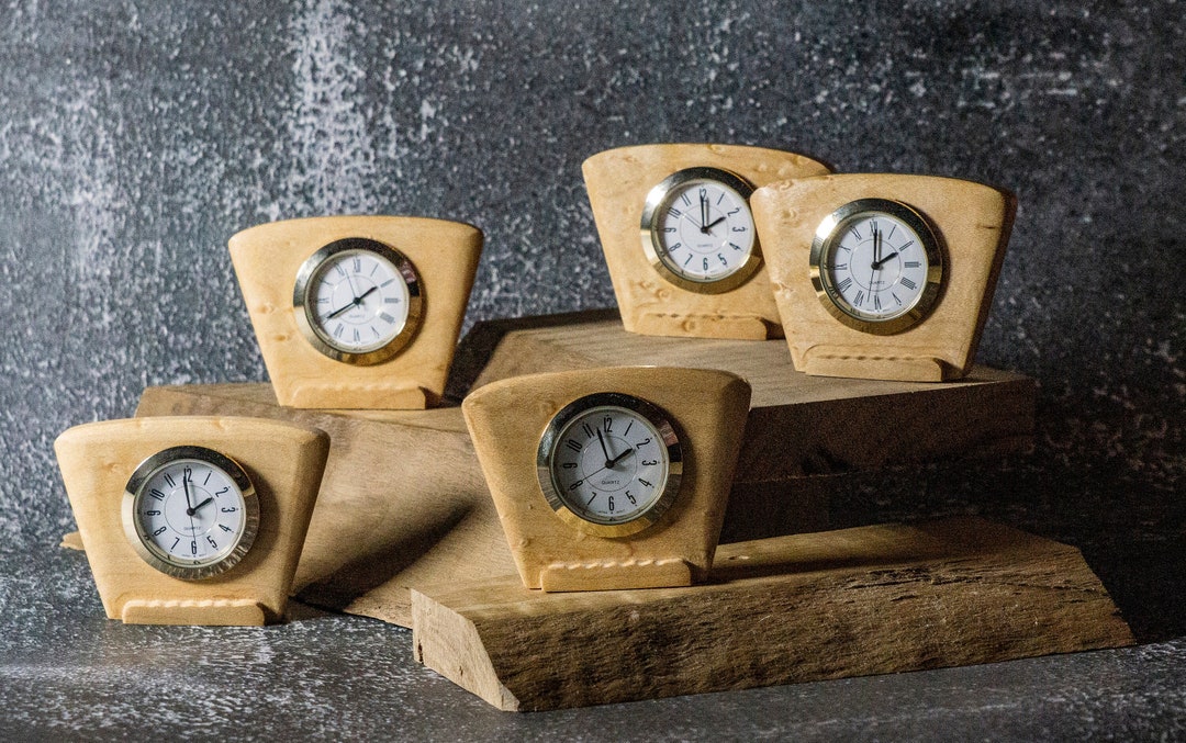 Birds Eye Maple Mini Retro Clock, Clock for Table,cute Table Clock, Desk Clock, Tabletop Clock