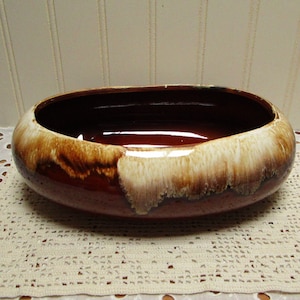 Vintage 60&#39;s R.R.P. & Co Roseville Brown Drip Stoneware Planter
