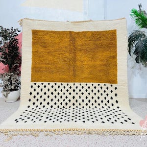 Morrocan Handmade Rug, Beni Ourain Rug, Berber Carpet, White And Mustard Rug, Dot Moroccan Rug, Wool Rug, Tapis Marocain