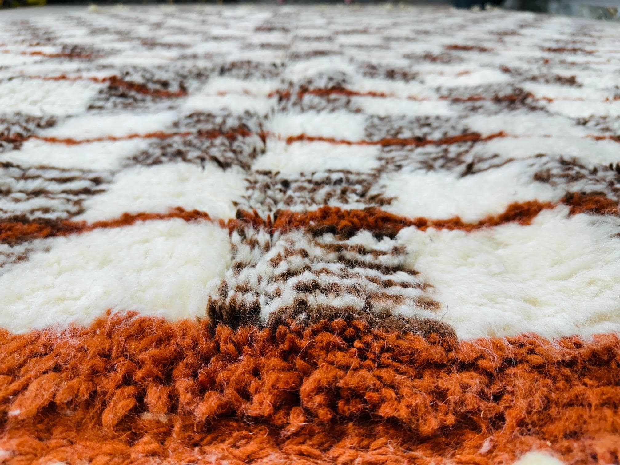 手織りのベニ・ウラインラグ：大型モロッコウールベルベル絨毯 - Etsy 日本