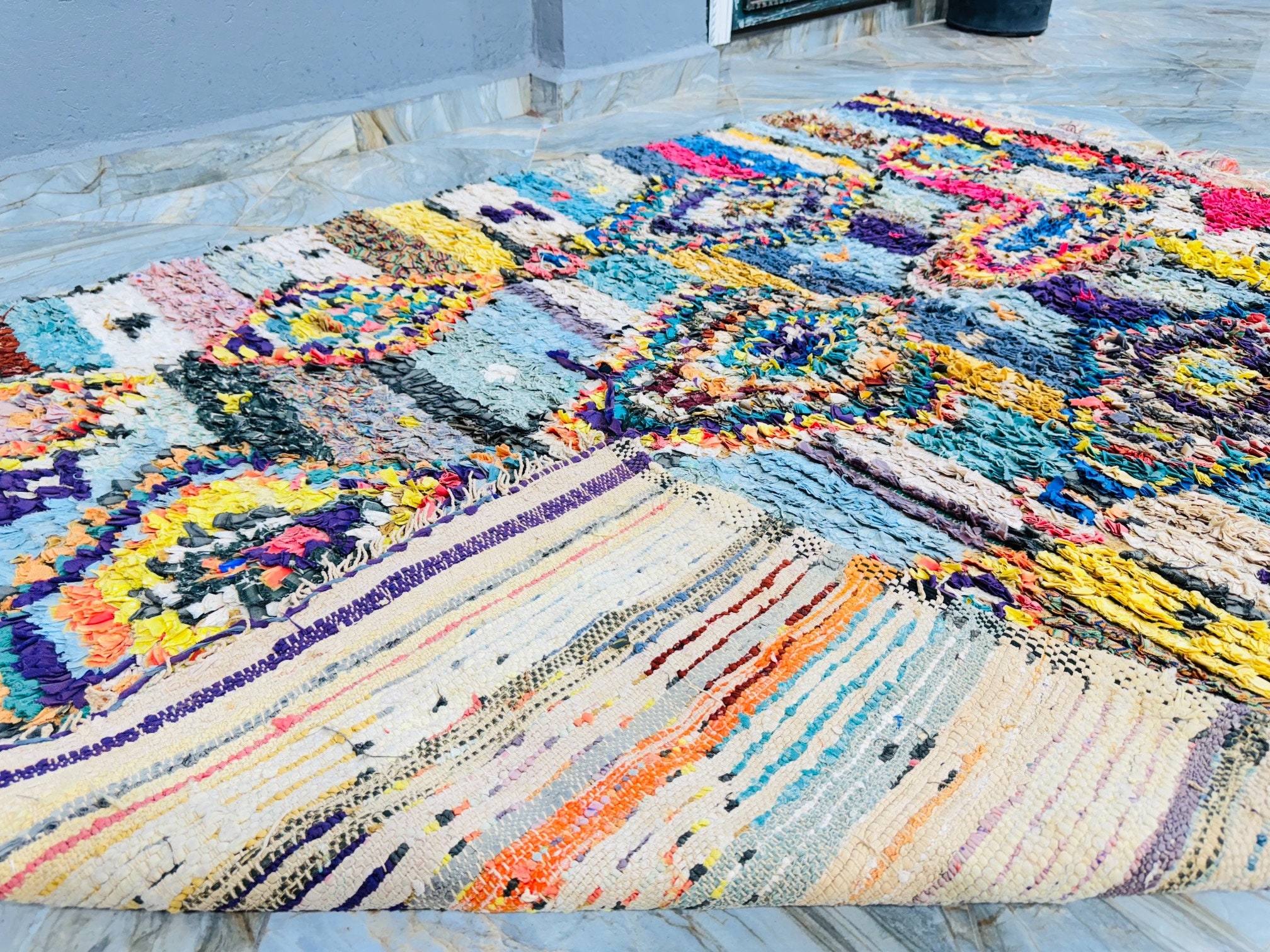 Handmade Boucherouite Rug: Colorful Berber Moroccan Rug (4.7