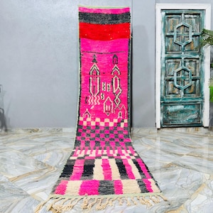 Vintage Boujaad Berber Runner Rug: Handmade Moroccan Wool, Pink