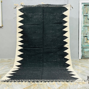 KILIM MOROCCAN Rug, Flat Area Rug, Handmade Rug, Black and White Rug, Black Rug, Flat weave Kilim, Moroccan Rug, free shipping