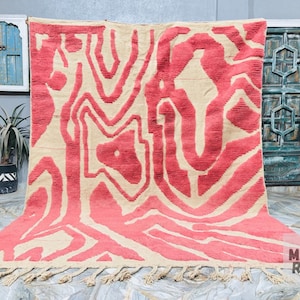 Handmade Pink Boujaad Rug: Modern Berber Wool Carpet
