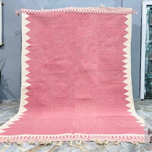 Custom Moroccan Kilim Rug, Pink Kilim Rug, Handmade Rug, Pink Wool Rug, Morrocan Area Rug, Berber Carpet, Art Kilim Pink Rug