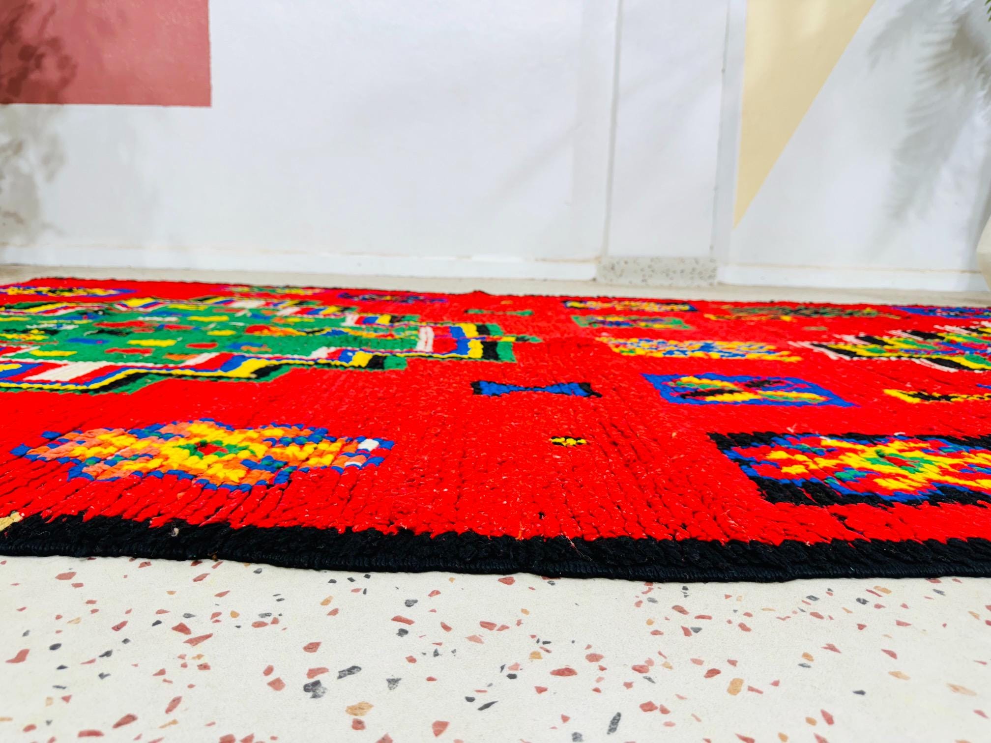 赤いヴィンテージ モロッコ ベルベルラグ：ハンドメイド ウール