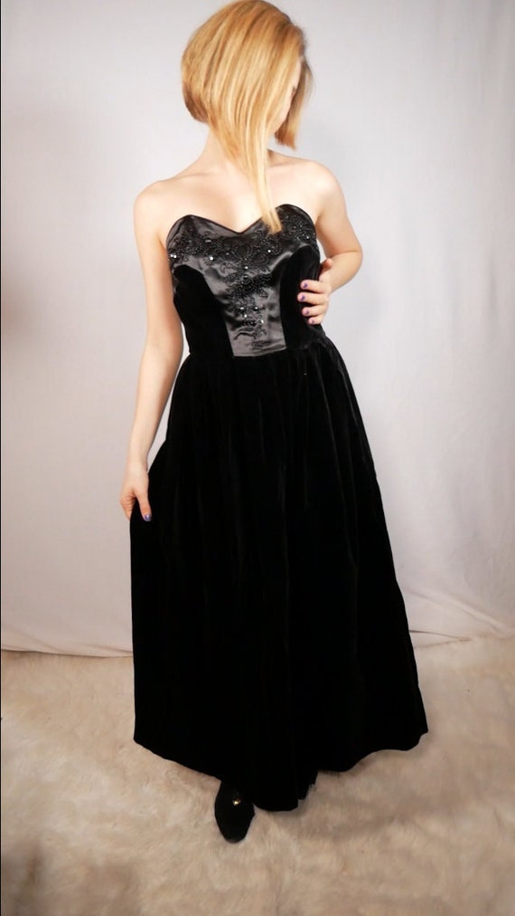 Laura Ashley Black Velvet Strapless Dress Beaded B