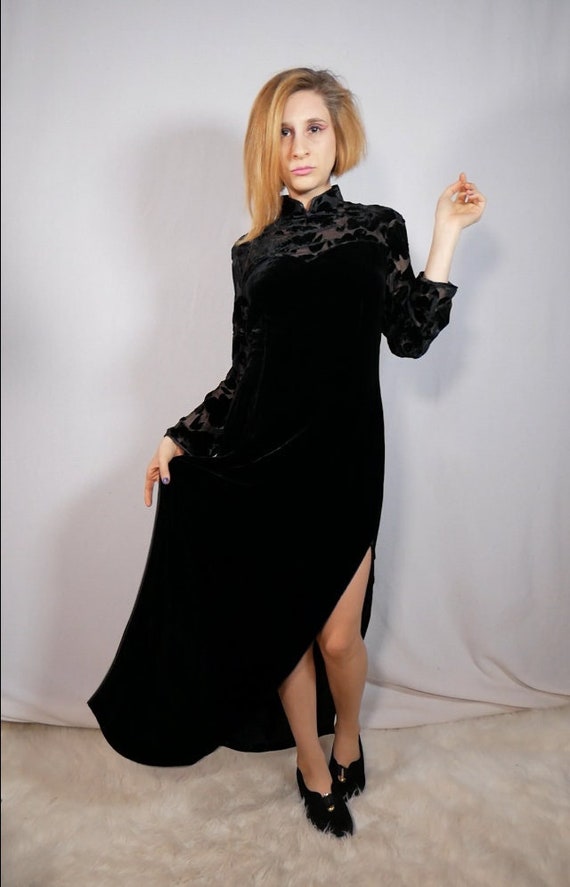 Cheongsam Style  Black Velvet Dress Sheer and Flo… - image 1