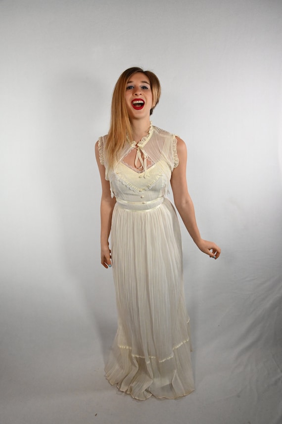 White Maxi Dress with Matching Blouse - image 1