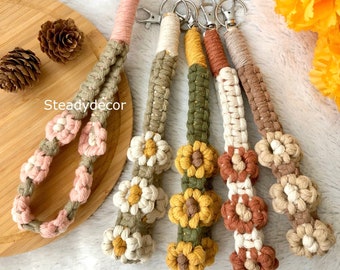 Macrame Flower Wristlet Keychain, Boho Floral Key Fob Strap Wrist Lanyard, Daisy Bracelet Keyring