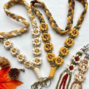 Bloemensleutelhanger macramé, leraar badgehouder sleutels ID-clip, student verpleegkundige cadeau boho accessoire madeliefje bloemen